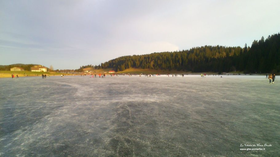 Lac des Taillères 2 Chalet du Haut-Doubs _ gite-pontarlier.fr _ Lac des Taillères 2