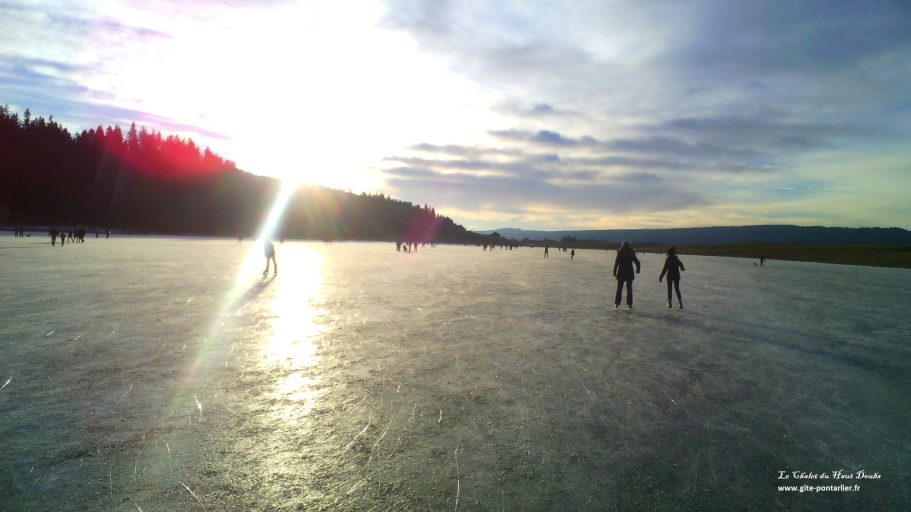 Lac des Taillères 1 Chalet du Haut-Doubs _ gite-pontarlier.fr _ Lac des Taillères 1