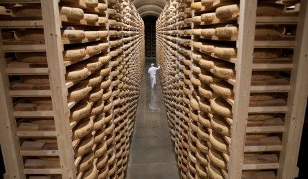Cave Saint Antoine à 20km du gîte "Le Chalet du Haut Doubs" _ gite-pontarlier.fr "Le Chalet du Haut Doubs" _ gite-pontarlier.fr _ Fort Saint Antoine